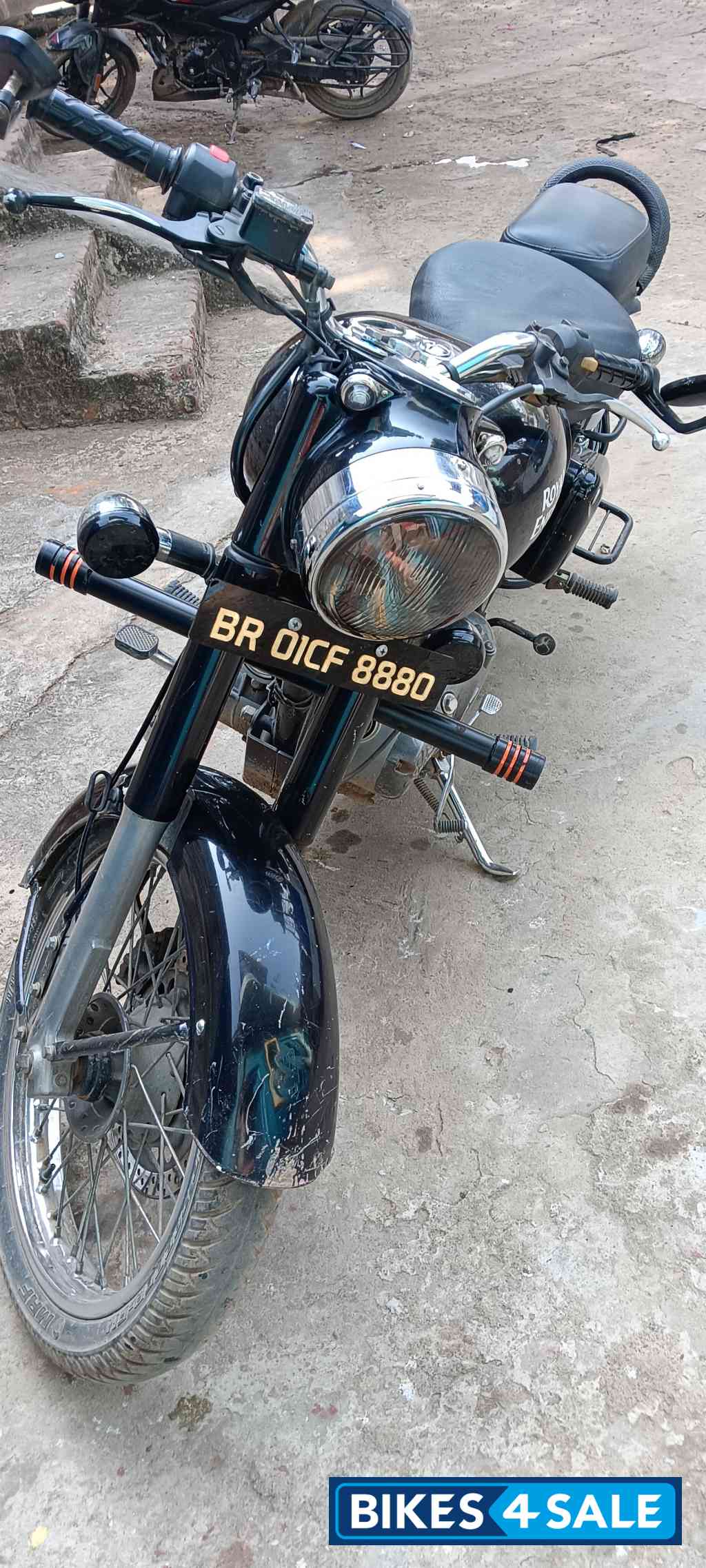Black Royal Enfield Classic 350