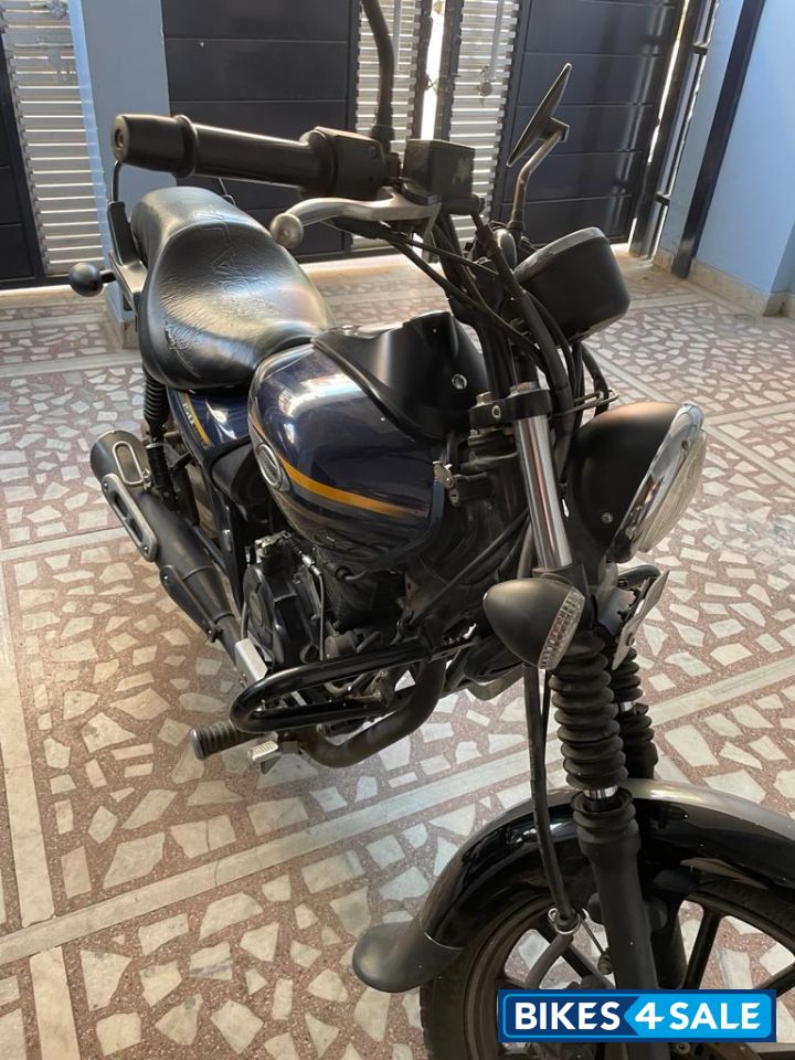 Bajaj Avenger Street 150