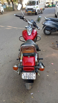Bajaj Avenger 220 DTS-i