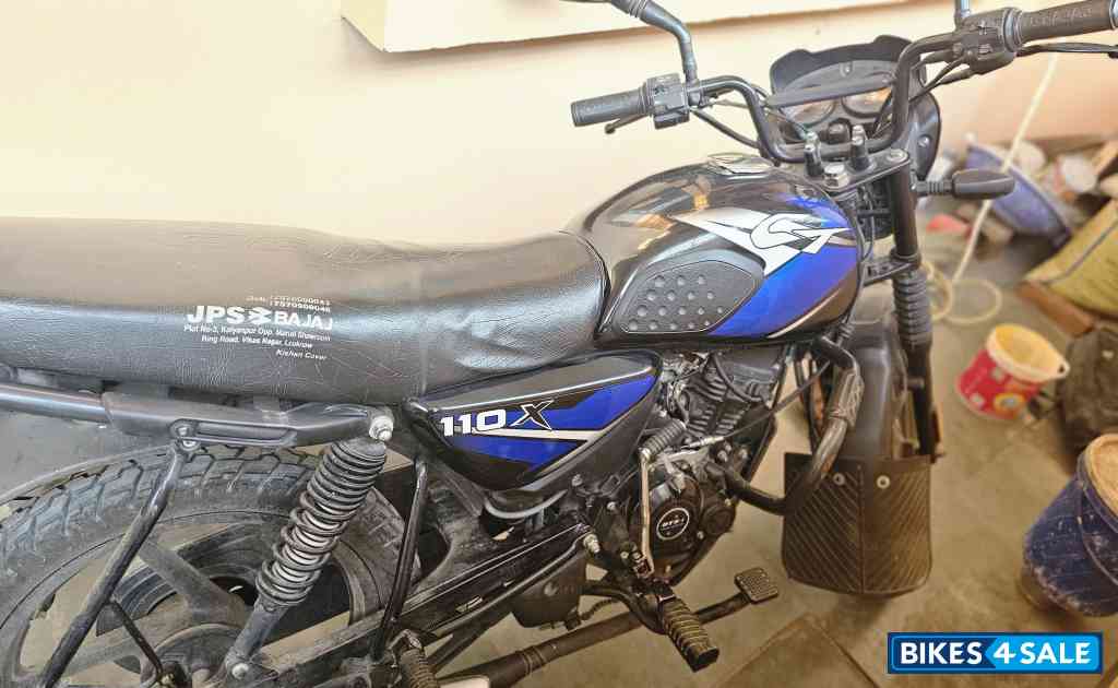 Blue Bajaj CT110X
