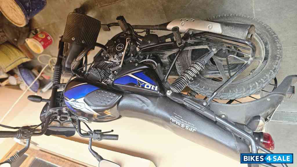 Blue Bajaj CT110X