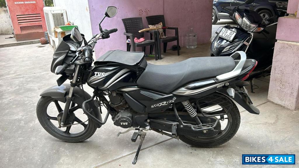 Black TVS Star City Plus