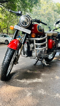 Chestnut Royal Enfield Classic 350