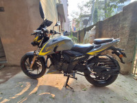 TVS Apache RTR 200 4V Race Edition 2.0