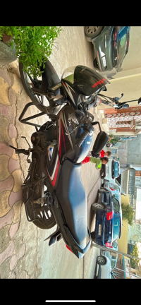 Black Honda Shine 125