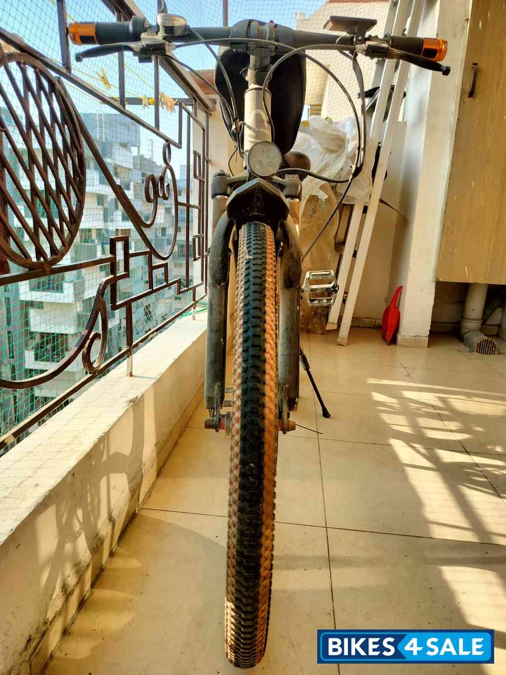 Black Being Human BH27 Black Being Human BH27