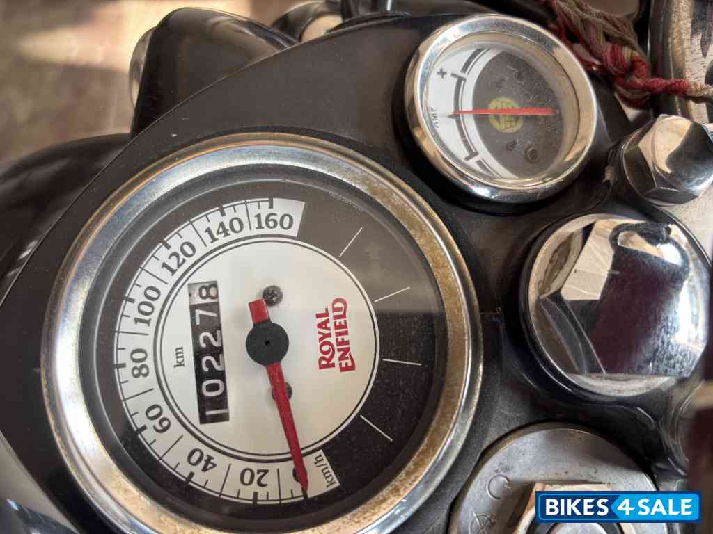 Black Royal Enfield Classic 350