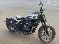 Jawa 42 Bobber Black Mirror