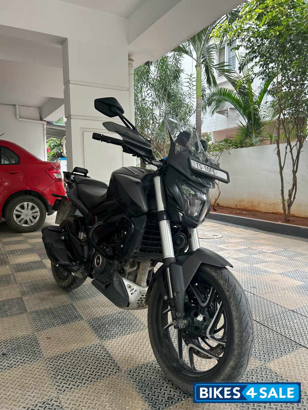 Bajaj Dominar 400 ABS BS6