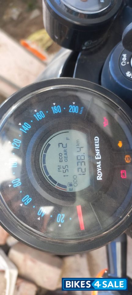 Stencil White Royal Enfield Shotgun 650