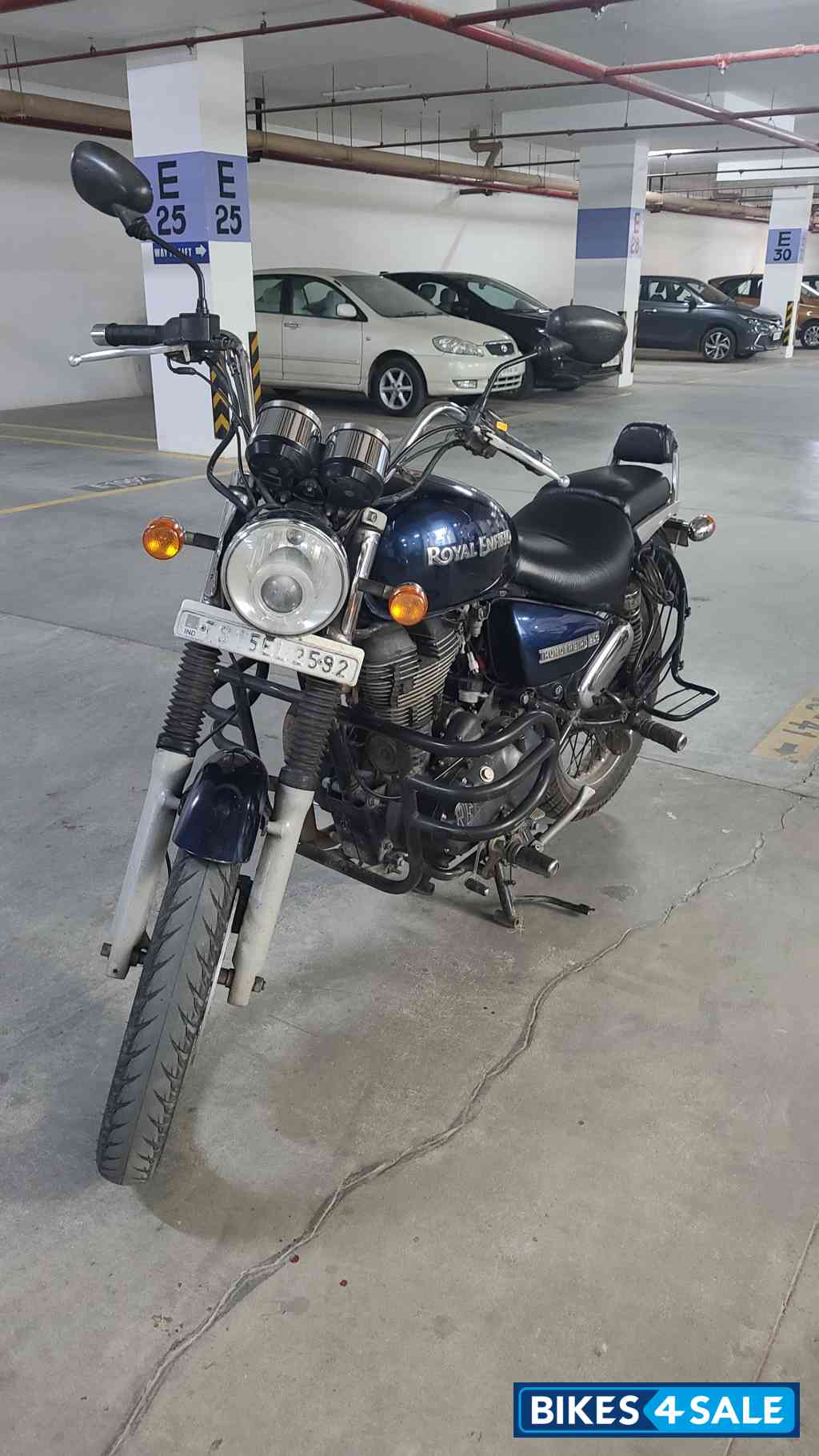 Marine Blue Royal Enfield Thunderbird 350 Marine Blue Royal Enfield Thunderbird 350