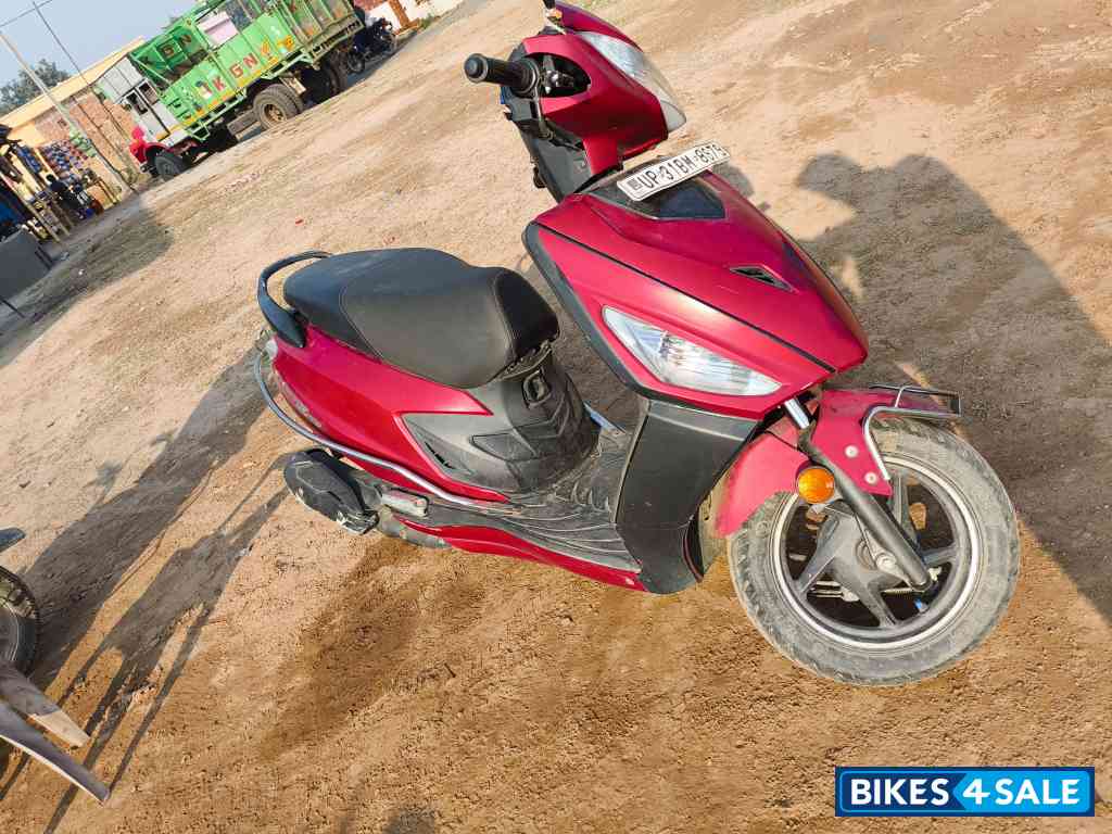 Hero Maestro Edge 125 FI