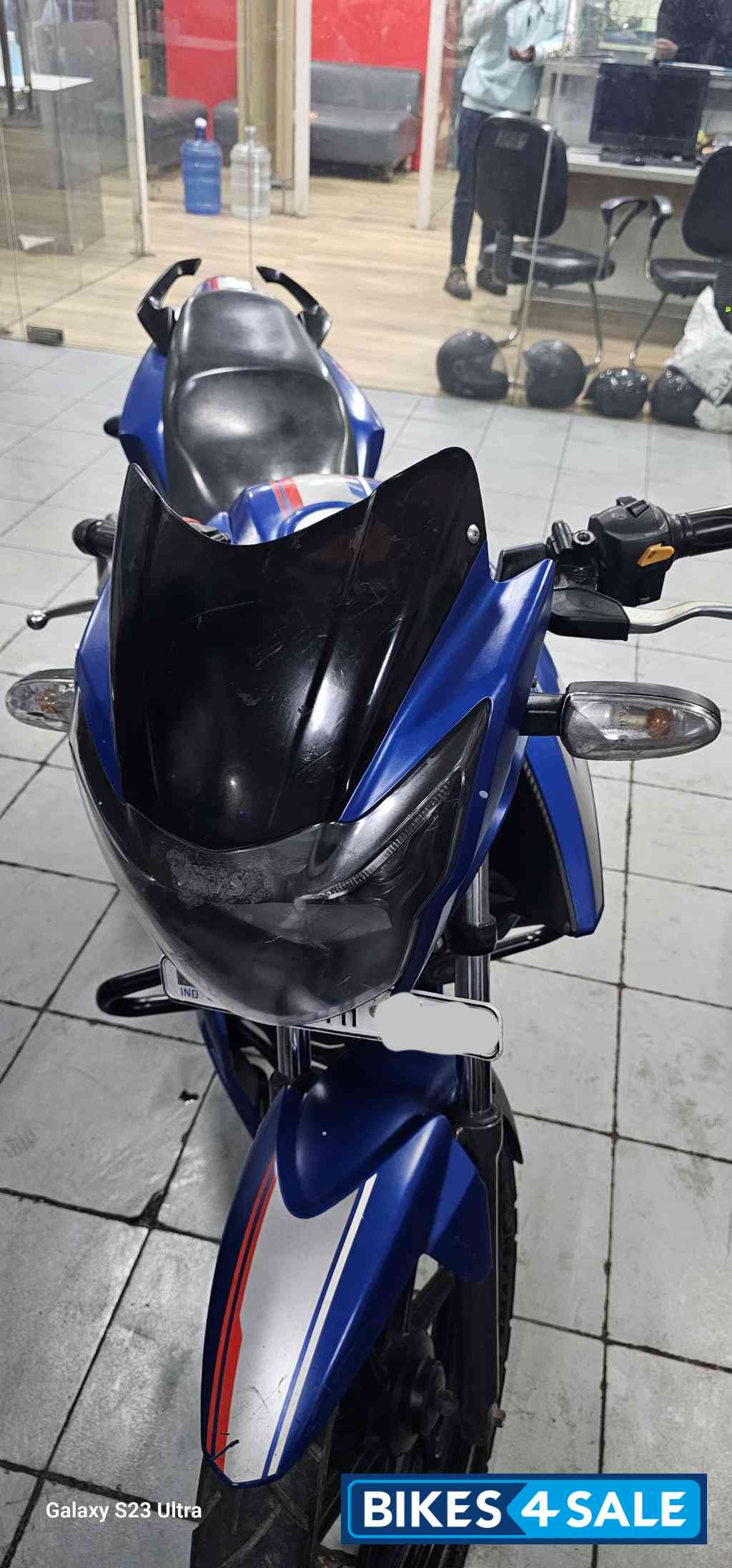 Blue TVS Apache RTR FI 160 Blue TVS Apache RTR FI 160