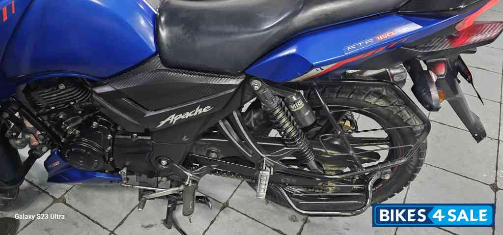 Blue TVS Apache RTR FI 160 Blue TVS Apache RTR FI 160