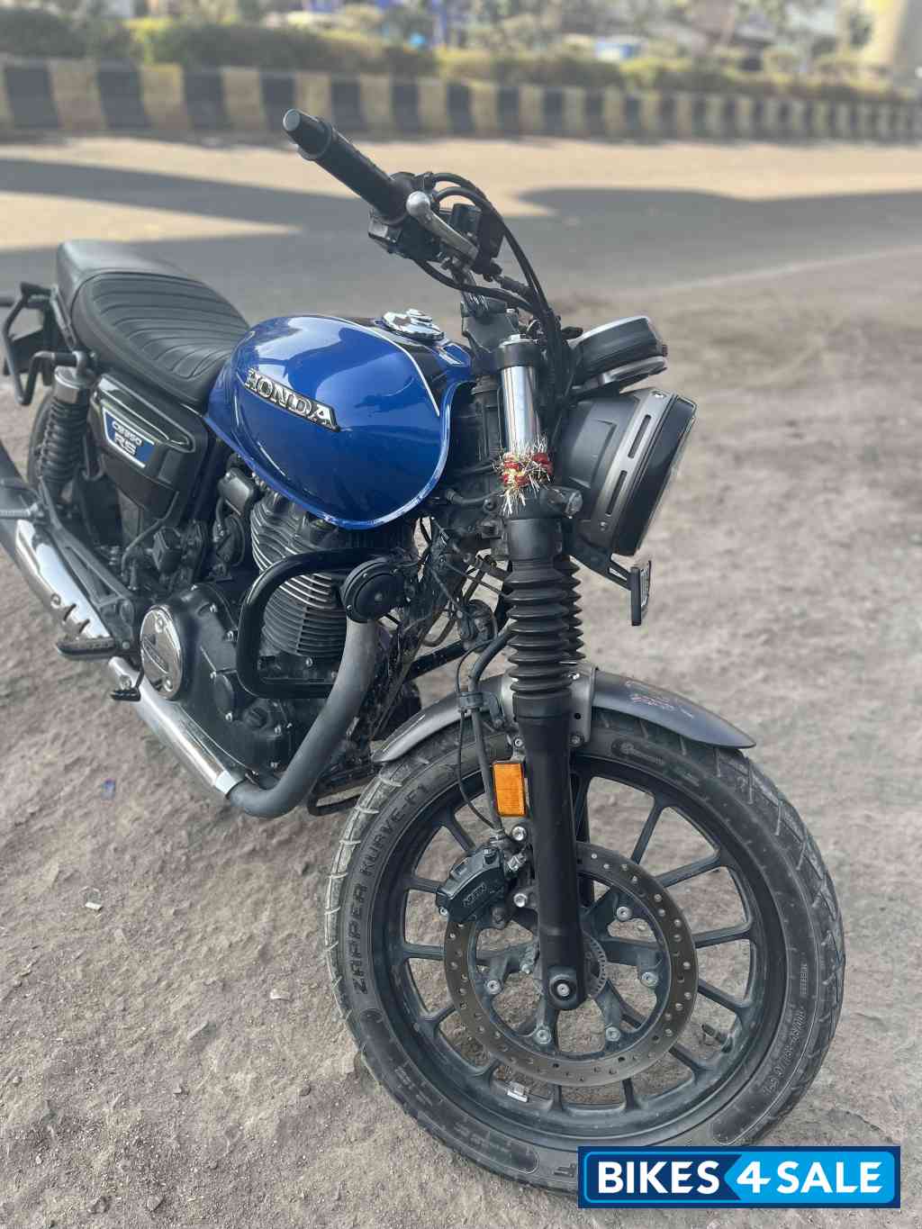 Honda CB350RS DLX Monotone