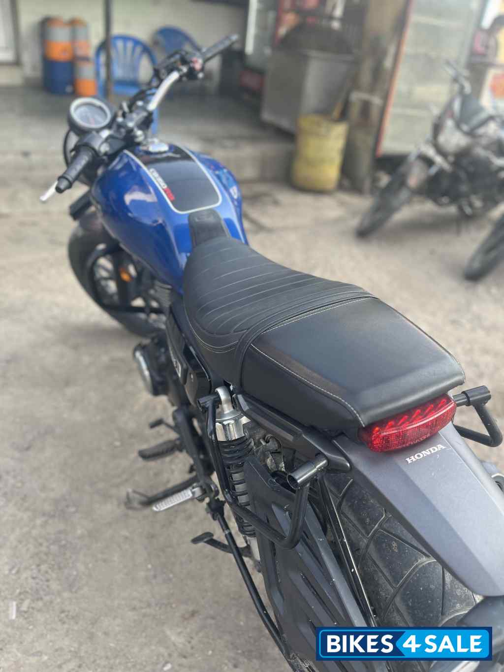 Honda CB350RS DLX Monotone