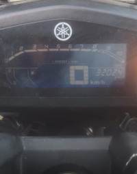 Vivid Red Cocktail Yamaha FZ-S