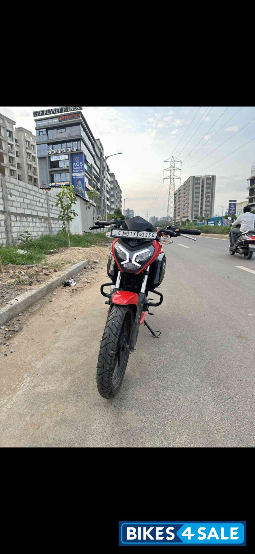 TVS Raider Split Seat