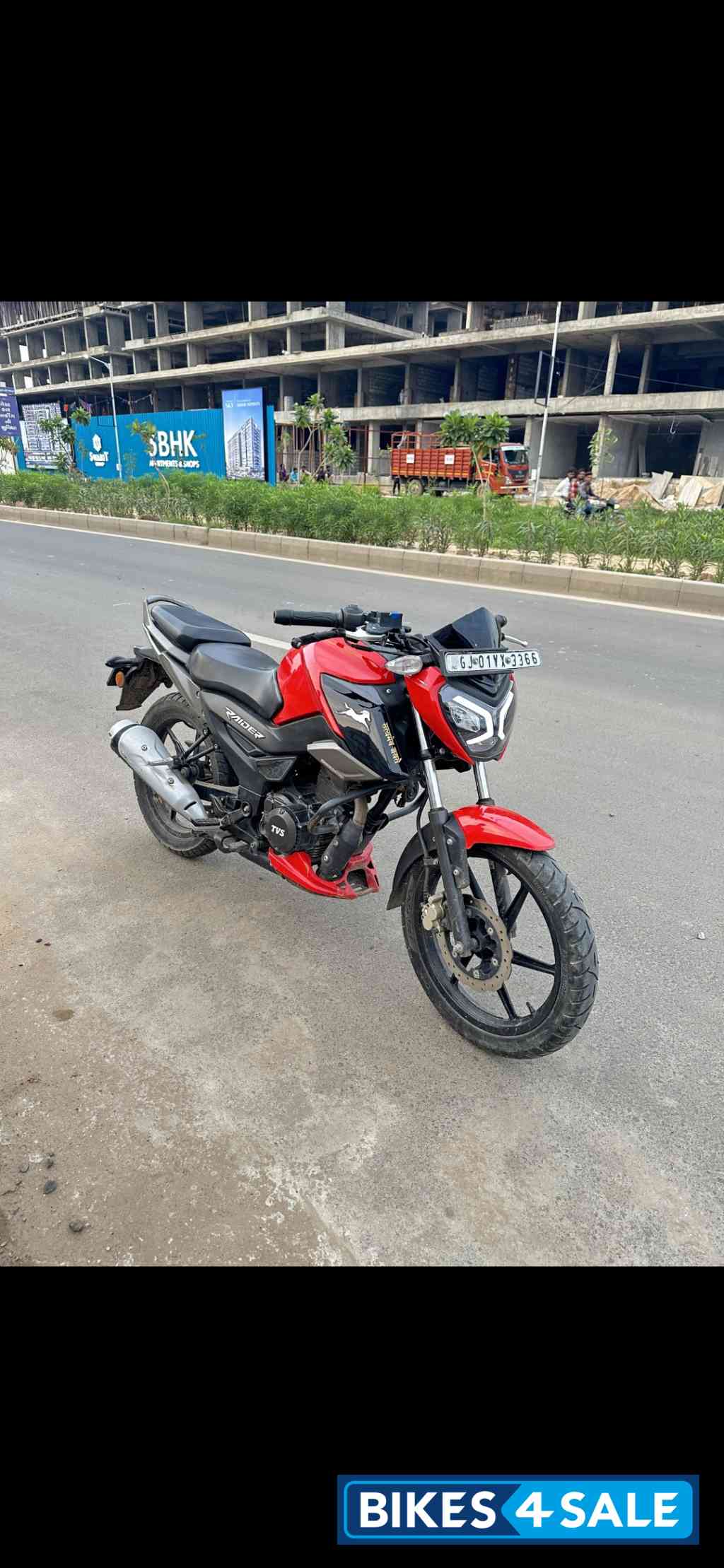 TVS Raider Split Seat