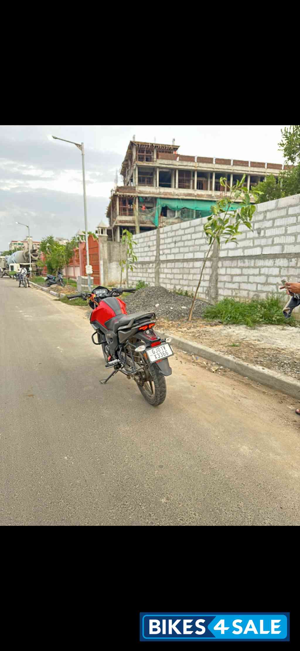 TVS Raider Split Seat