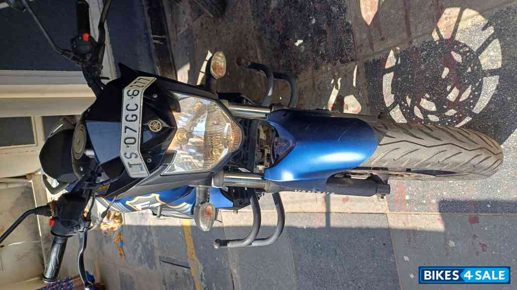 Blue Yamaha FZ-S Blue Yamaha FZ-S