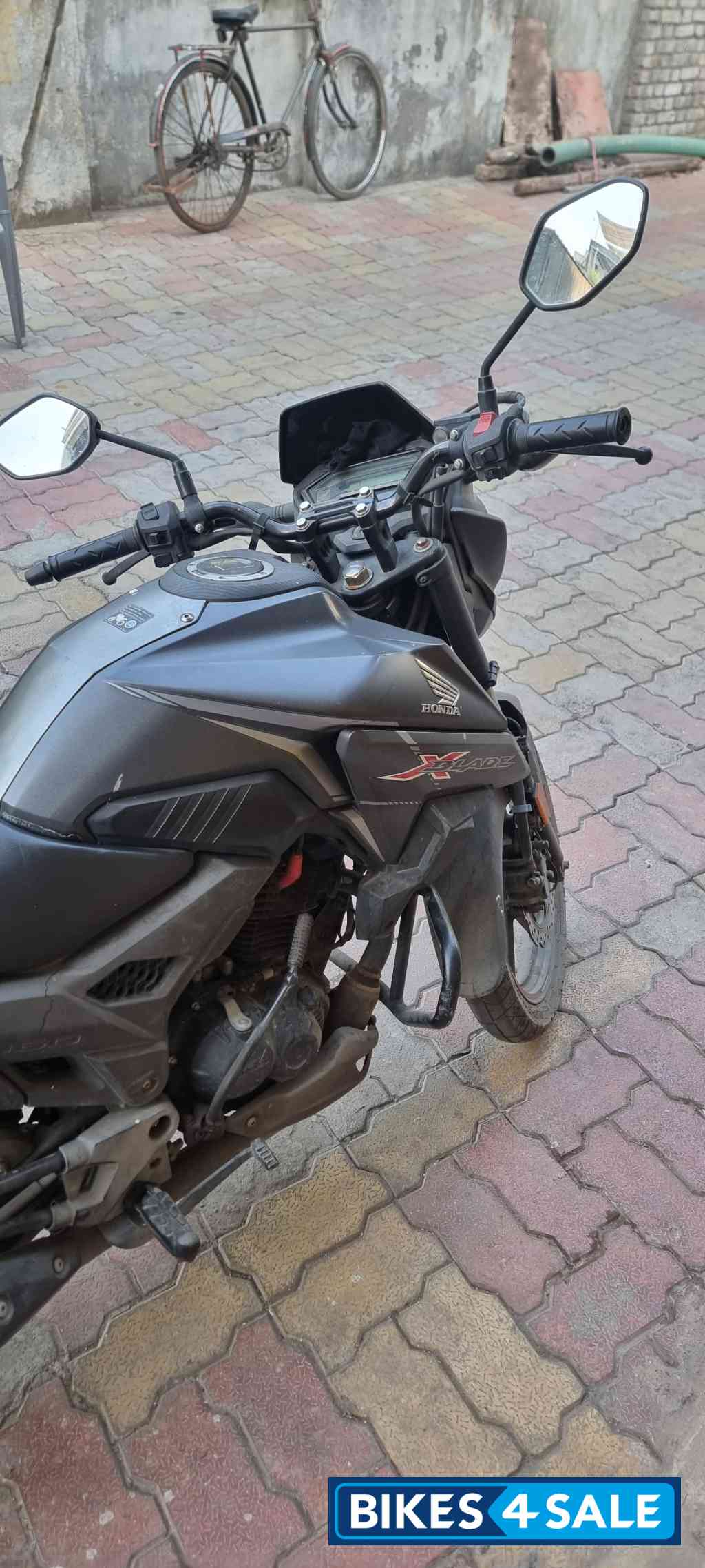 Honda XBlade BS6