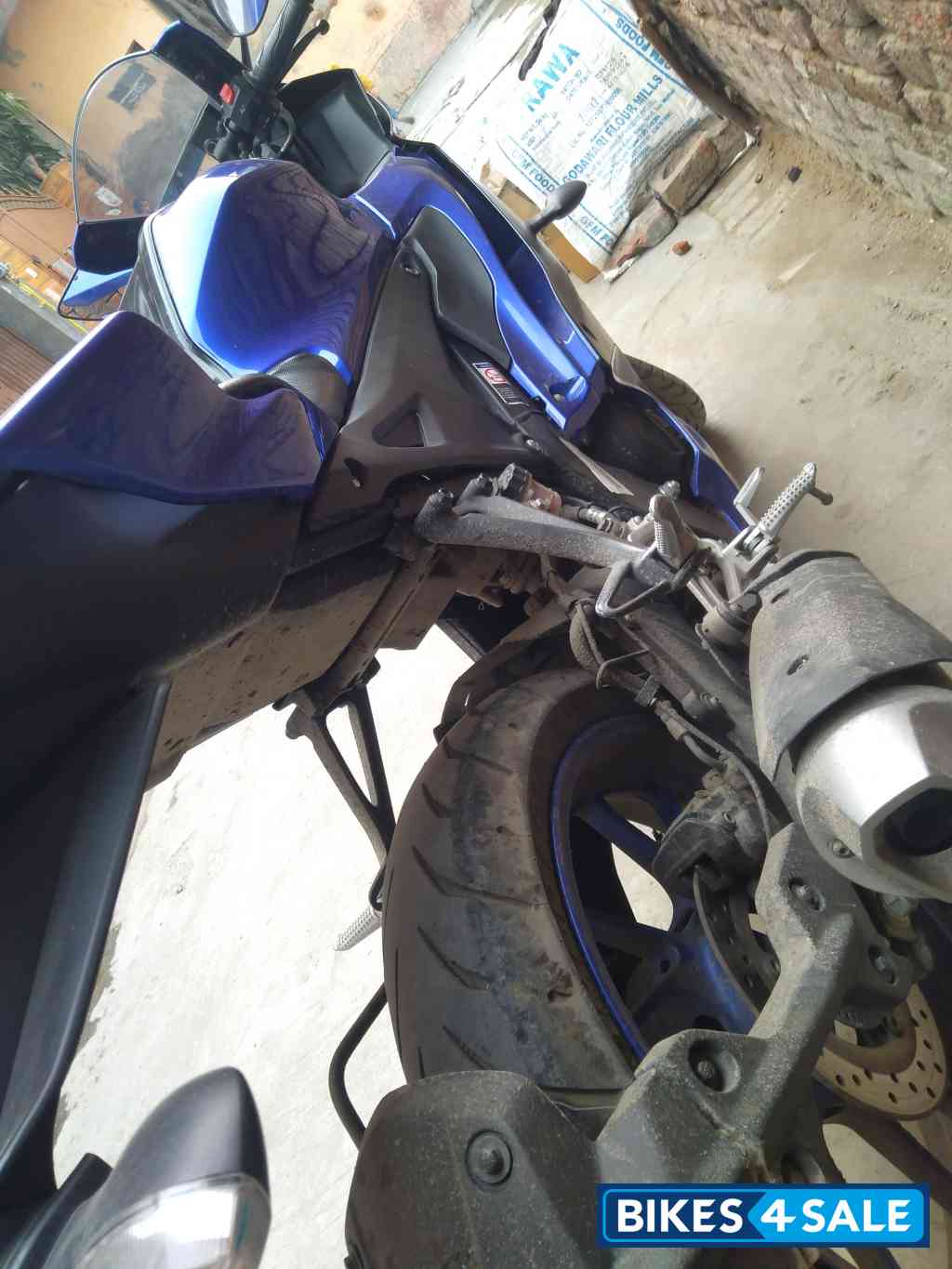 Yamaha R15 V4