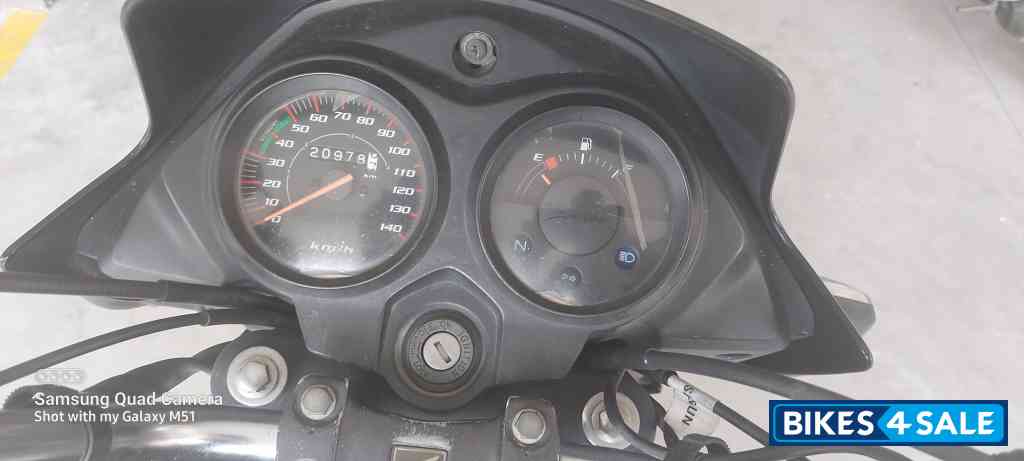 Black Honda Shine 125