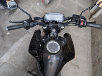 Metallic Black Yamaha MT-15 Ver 2.0