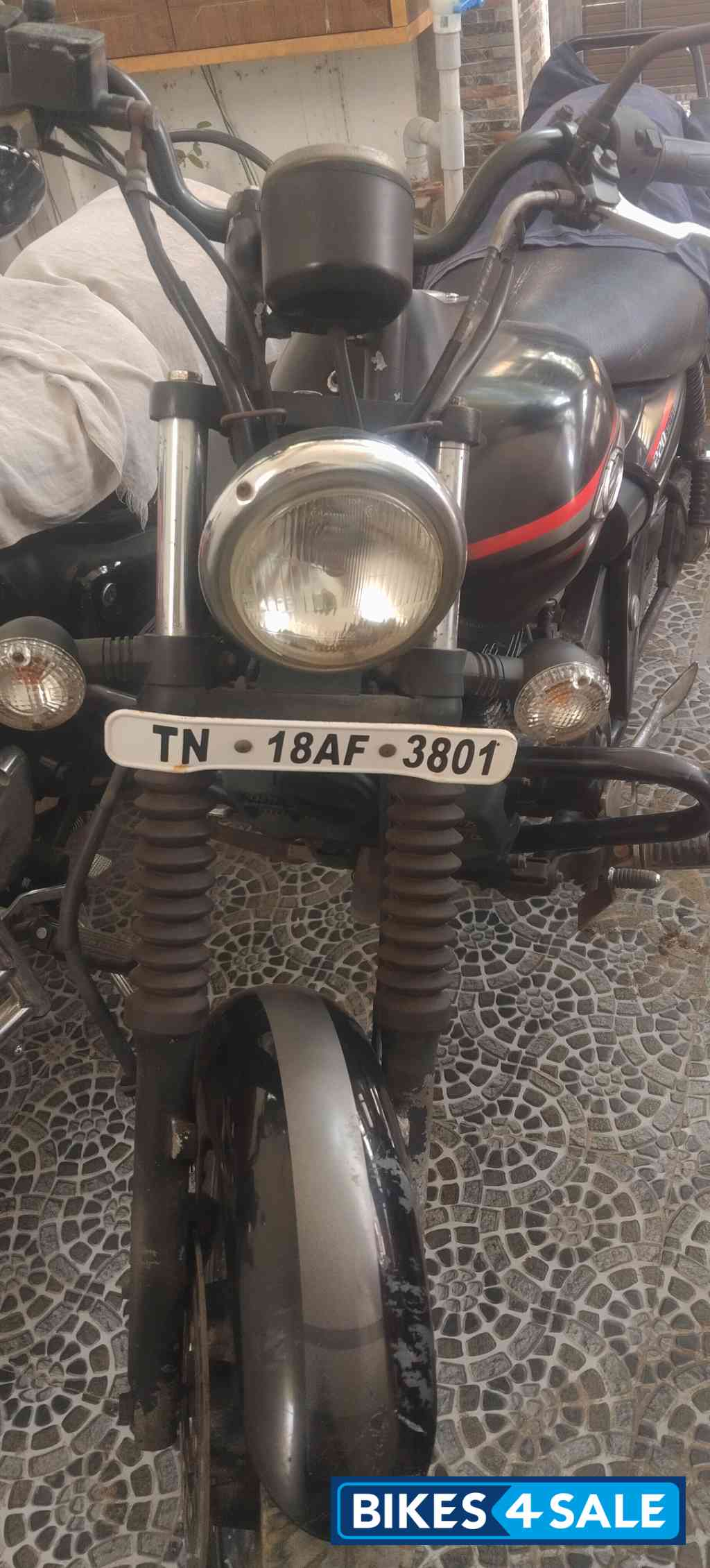 Bajaj Avenger Street 220