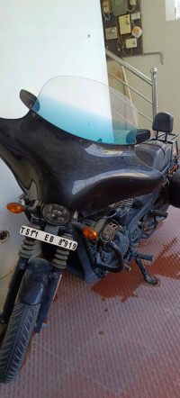 Black Harley Davidson Street 750