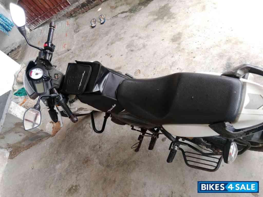 White And Black TVS Apache RTR 180