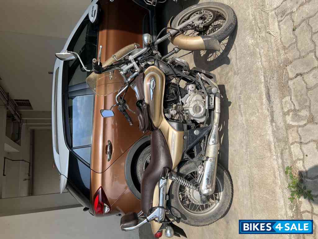 Bajaj Avenger Cruise 220