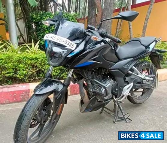 Ebony Black Blue Bajaj Pulsar P150 Twin Disc Split Seat