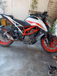 KTM Duke 390