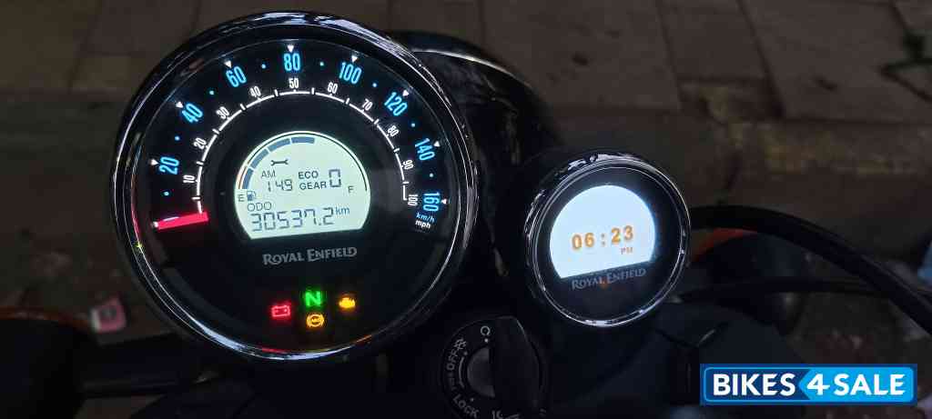 Royal Enfield Meteor 350 Fireball