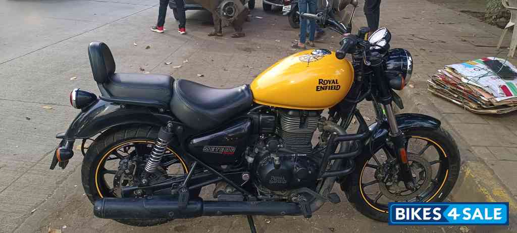 Royal Enfield Meteor 350 Fireball