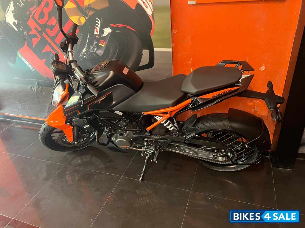 KTM Duke 200 2024
