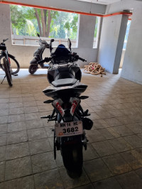 Bajaj Pulsar RS 200 ABS