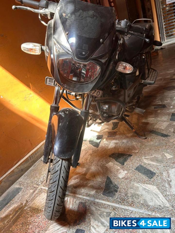 Black Bajaj Pulsar 150