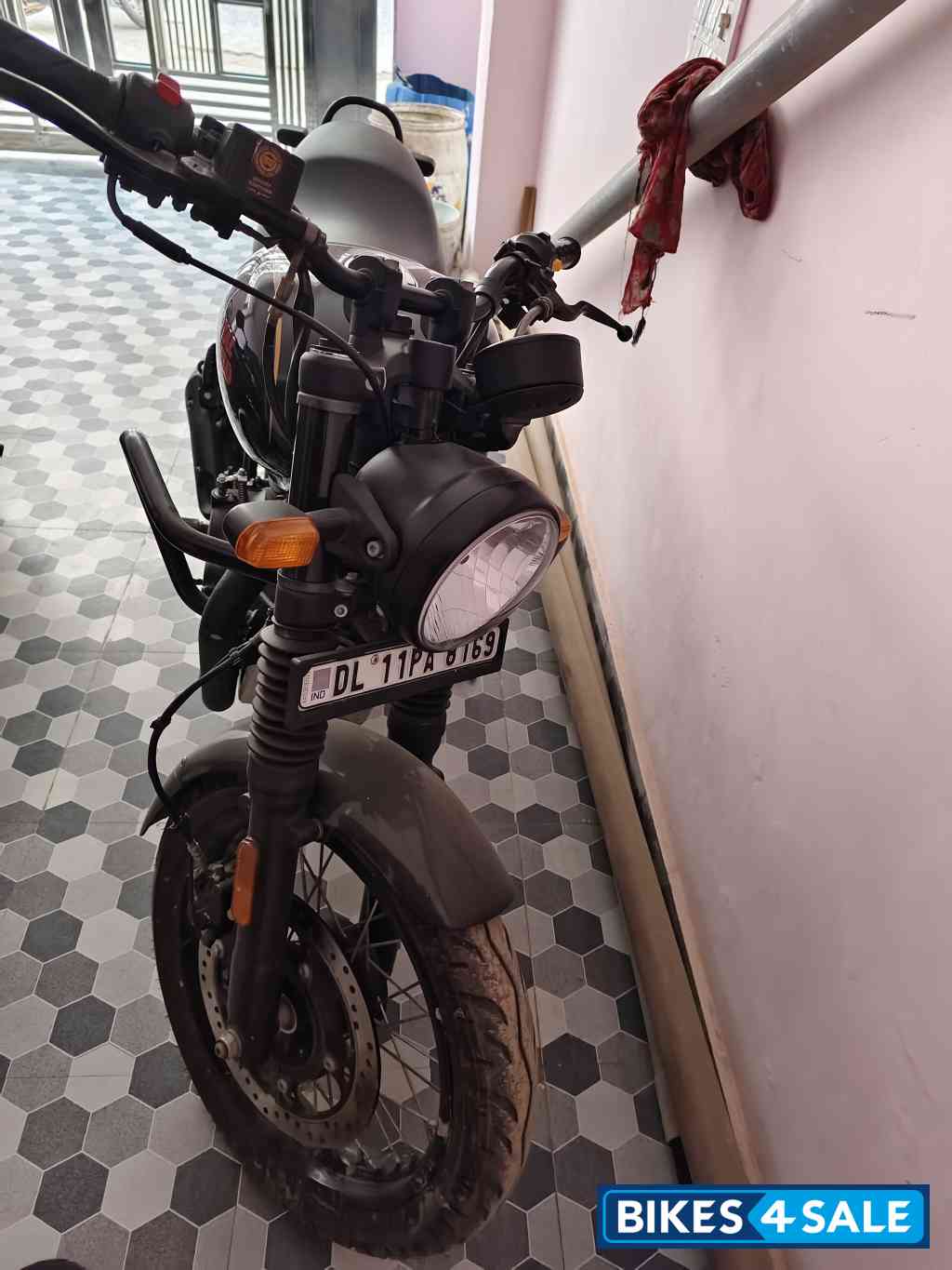 Royal Enfield Hunter 350 Retro