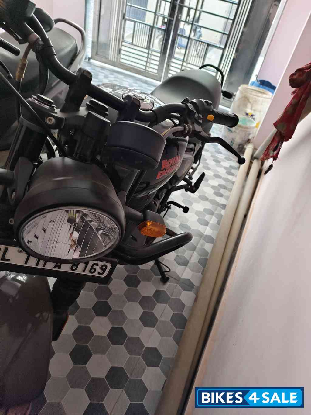 Royal Enfield Hunter 350 Retro