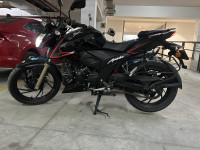 Black TVS Apache RTR 200 4V 2022