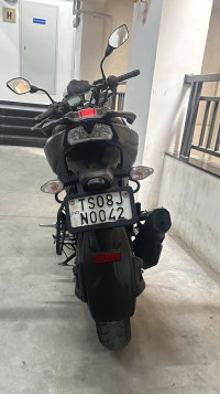 Black TVS Apache RTR 200 4V 2022