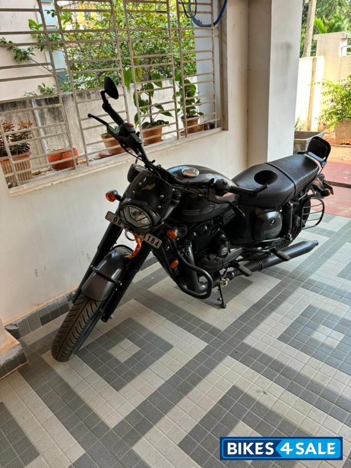 Jawa 42 Dual Channel ABS Cosmic Carbon