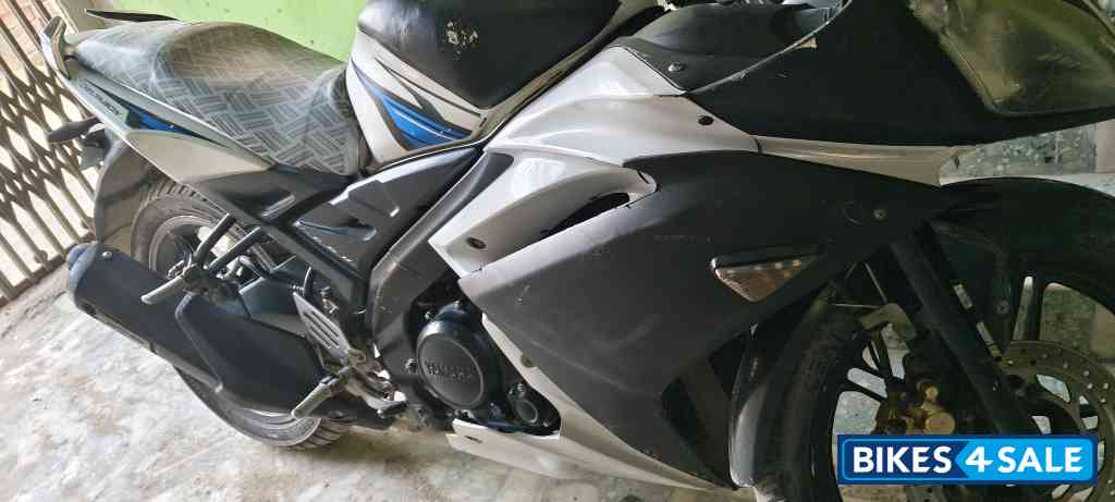Yamaha YZF R15 S
