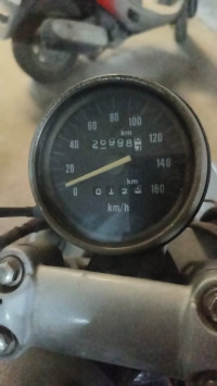 Black Bajaj Avenger 220 DTS-i