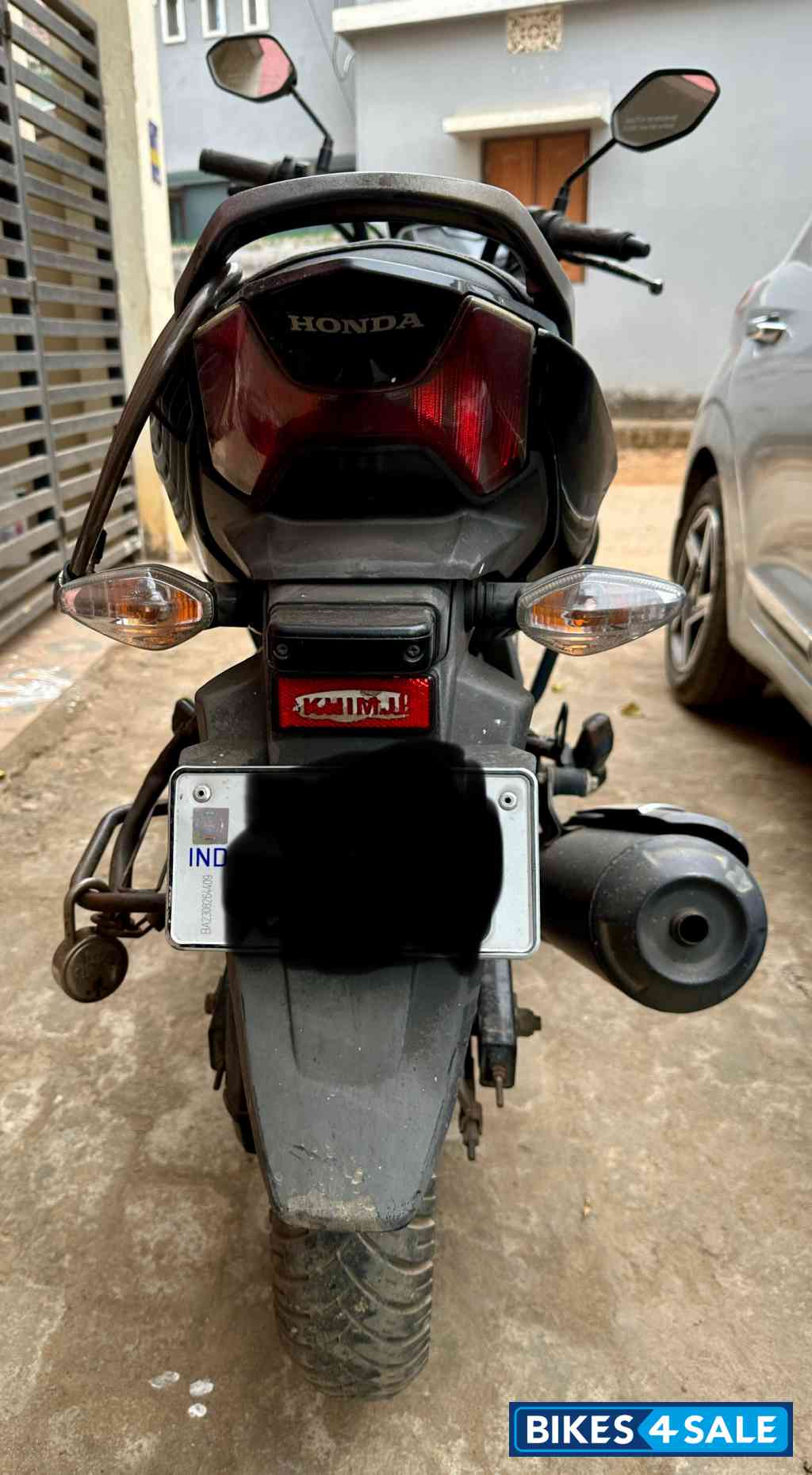 Black Honda CB Unicorn 160