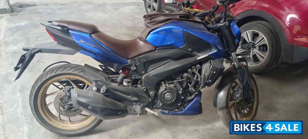 Blue Bajaj Dominar 400 Disc