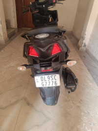 Black Suzuki Avenis 125 Ride Connect Edition